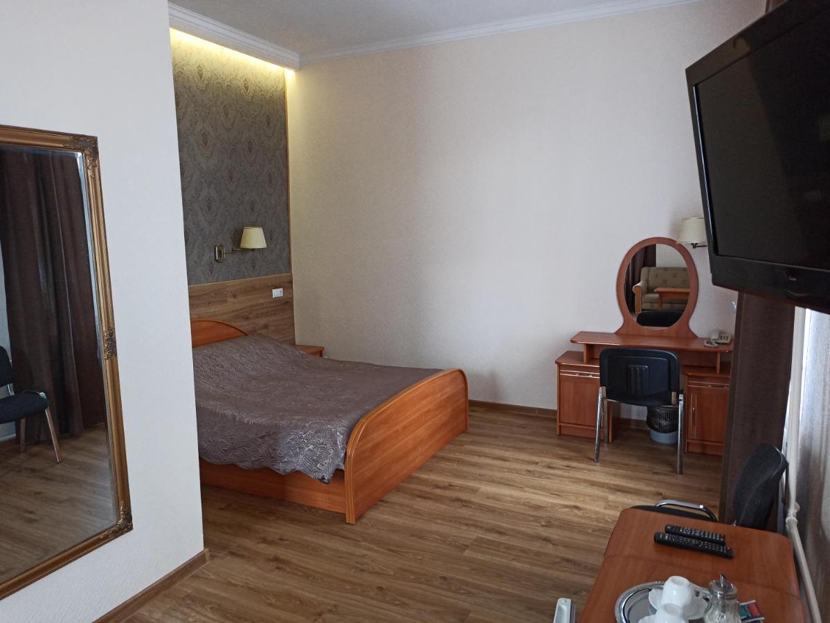 Central 2* Narva